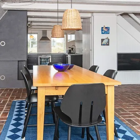5 Person In Fan Holiday home *